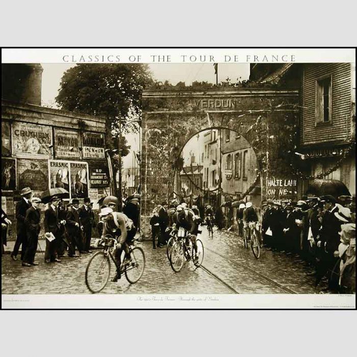 Tour de France - Gate of Verdun B&W